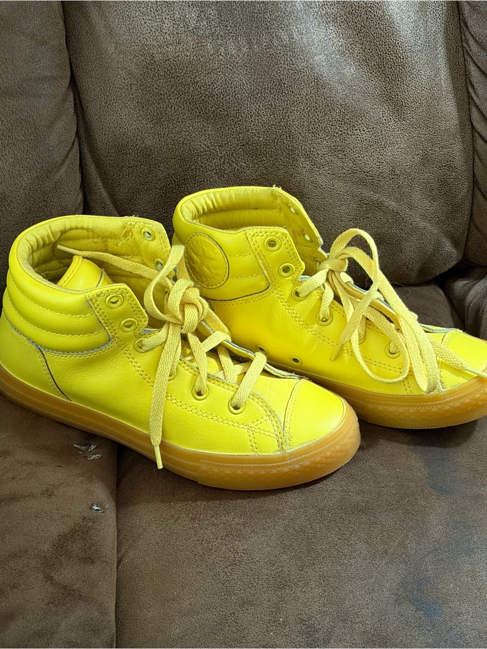 Converse Chuck Taylor leather  All Star High Top Yellow Sneakers size 3